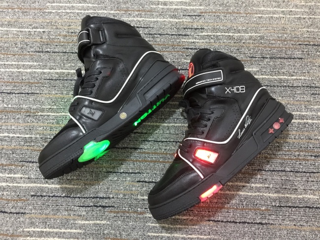 Annareps Great quality Men L*ouis V*uitton Rivoli Top Sneaker Free shipping