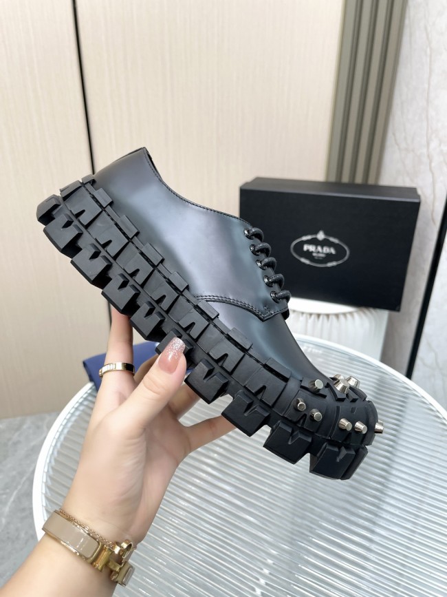 Men P*rada Top Sneaker （ annareps ） Free shipping