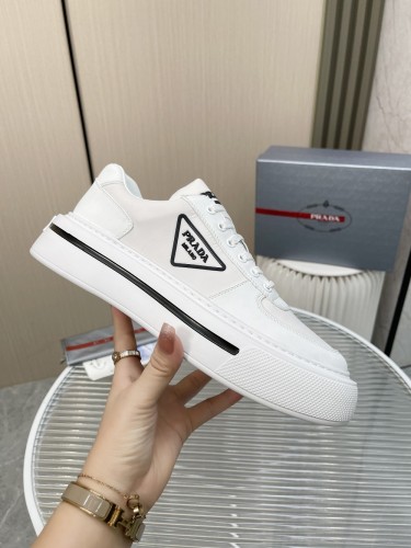 Men P*rada Top Sneaker （ annareps ） Free shipping