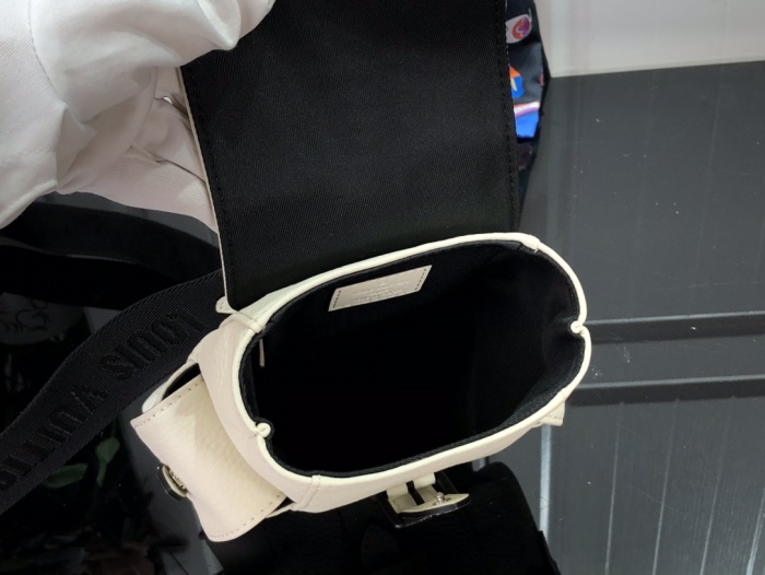Annareps Great quality L*ouis V*uitton Top Bag 14*19.5*5cm Free shipping