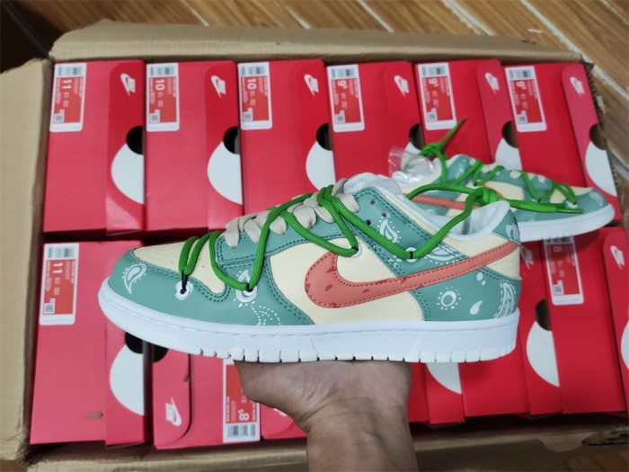 Free shipping from annareps Dunk Low DH9765-100 Free shipping
