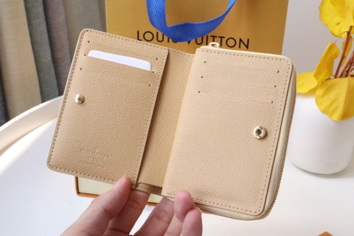 Annareps Great quality L*ouis V*uitton Bag Top Quality 11.5*8.5*2.2CM Free shipping