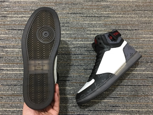Annareps Great quality Men L*ouis V*uitton Rivoli Top Sneaker Free shipping
