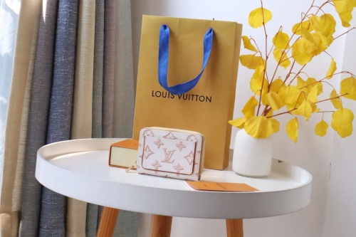 Annareps Great quality L*ouis V*uitton Bag Top Quality 11.5*8.5*2.2CM Free shipping