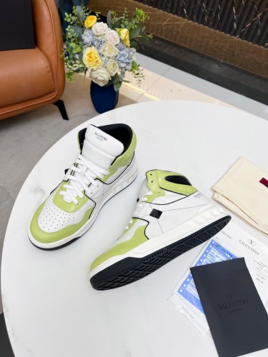 Annareps Great quality Women Men V*alentino Sneakers  Free shipping