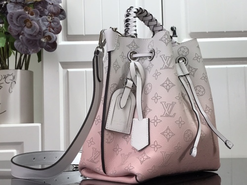 Annareps Great quality L*ouis V*uitton Top Bag 25 x 25 x 20 cm Free shipping