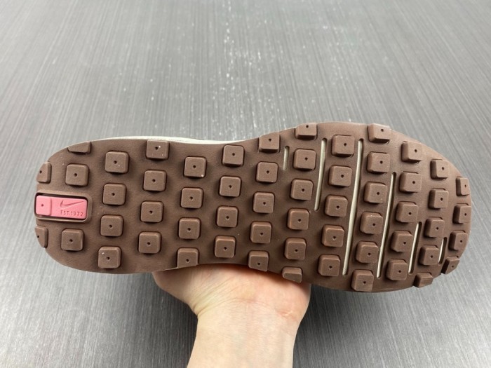 Free shipping from annareps NIKE Waffle One Free shipping