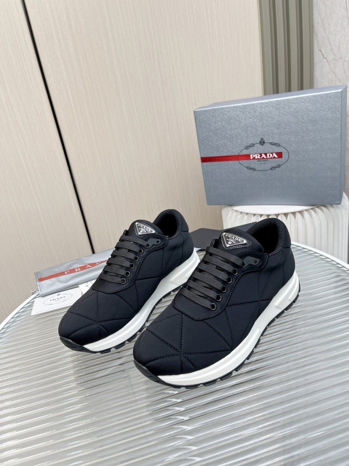 Men P*rada Top Sneaker （ annareps ） Free shipping