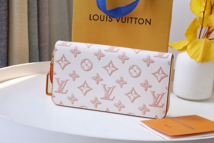 Annareps Great quality L*ouis V*uitton Bag Top Quality 19*10.5*2CM Free shipping
