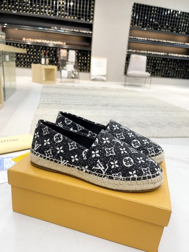 Annareps Great quality Women L*ouis V*uitton Top Sneaker Free shipping