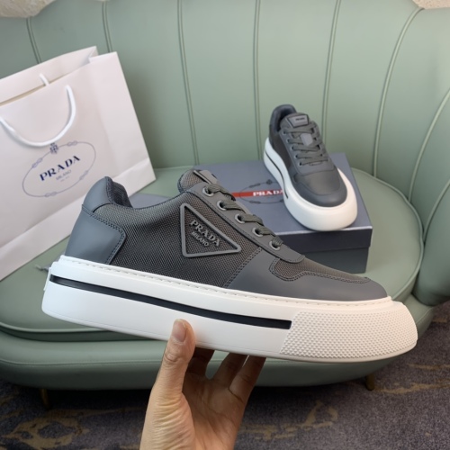 Men P*rada Top Sneaker （ annareps ） Free shipping