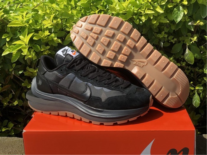 Free shipping from annareps Sacai x Nike Vapor Waffle Free shipping