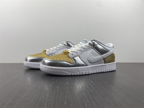 Free shipping from annareps NIKE DUNK LOW WMNS “Metallic” DH4403-700 Free shipping
