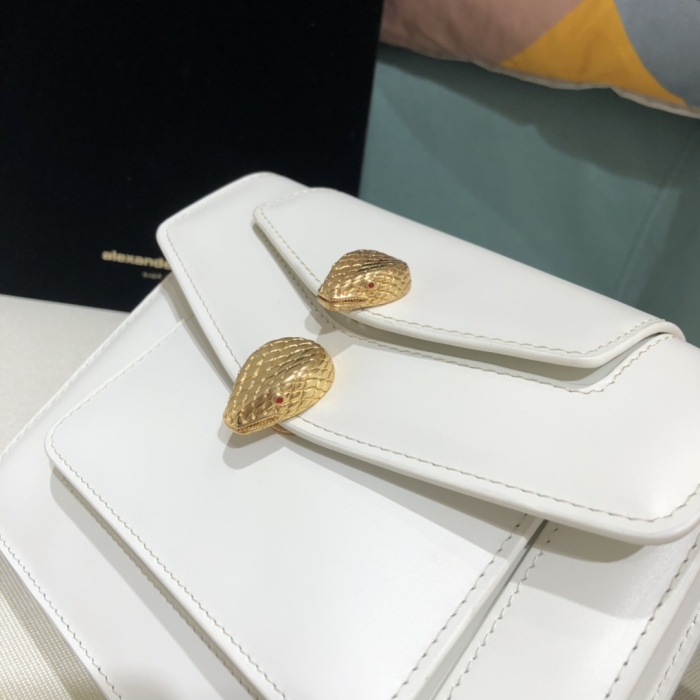 Annareps Great quality B*vlgari Top Bag 20*15*6.5cm Free shipping