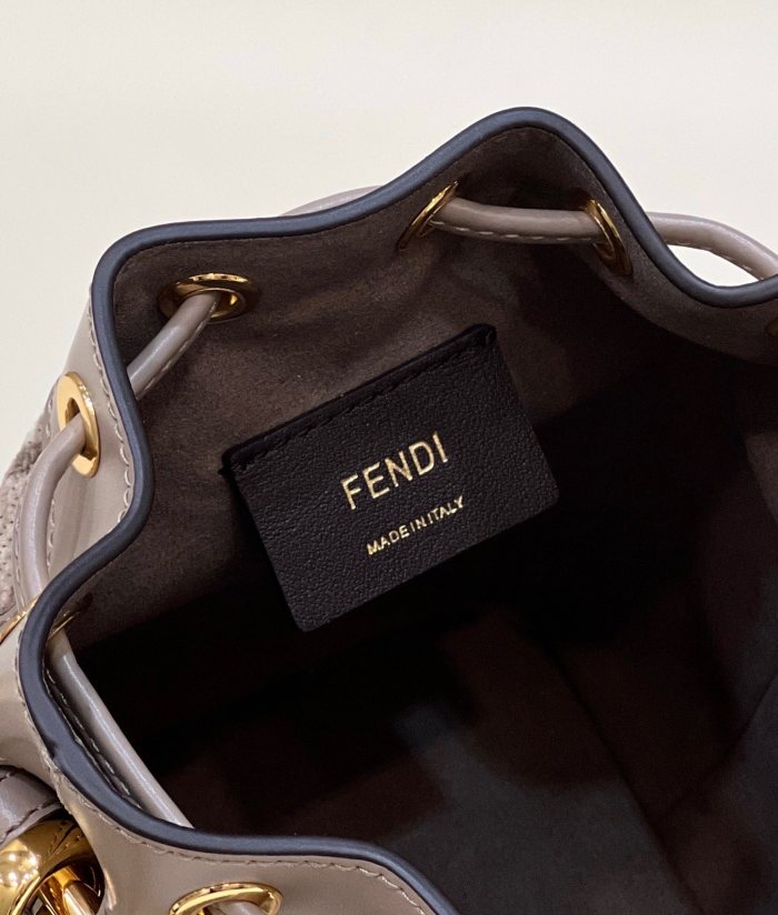 Annareps Great quality F*endi Top Bag 18*12*10CM Free shipping