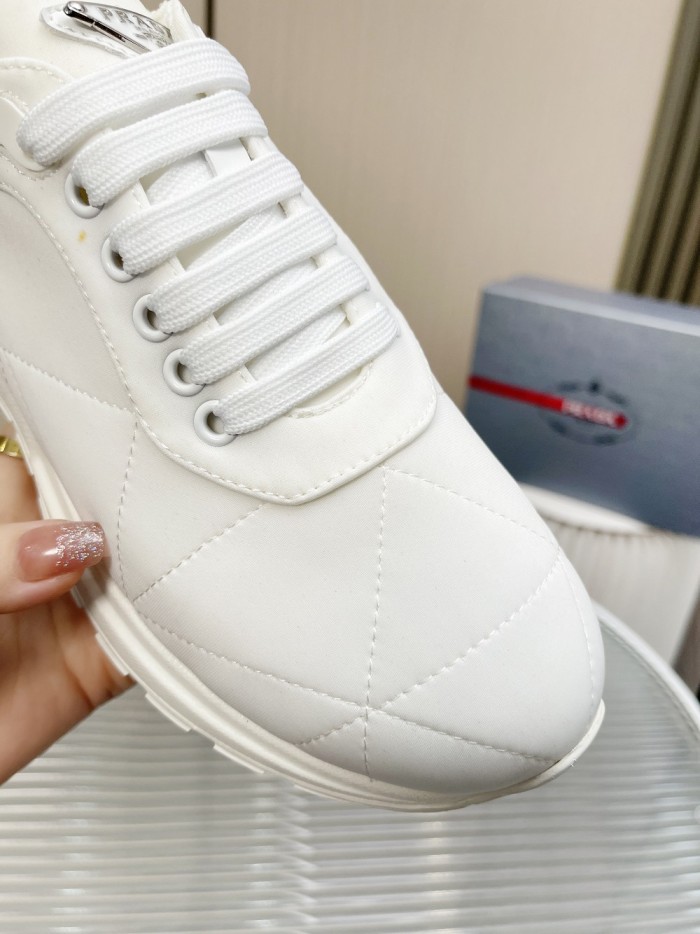 Men P*rada Top Sneaker （ annareps ） Free shipping