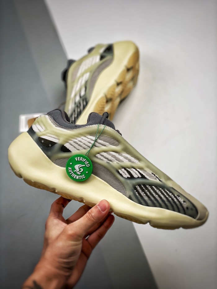 Annareps Great quality Annareps Great quality Yeezy Boost 700 V3 Fade ID1674 Free shipping