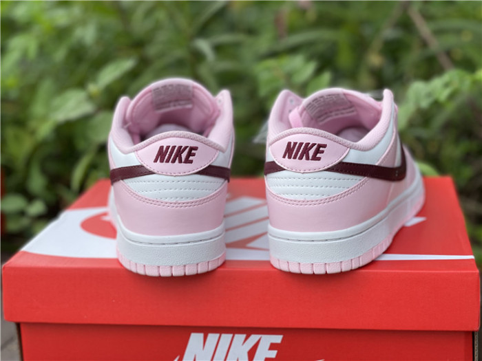 Free shipping from annareps Nike SB Dunk Low CW1590-601 Free shipping