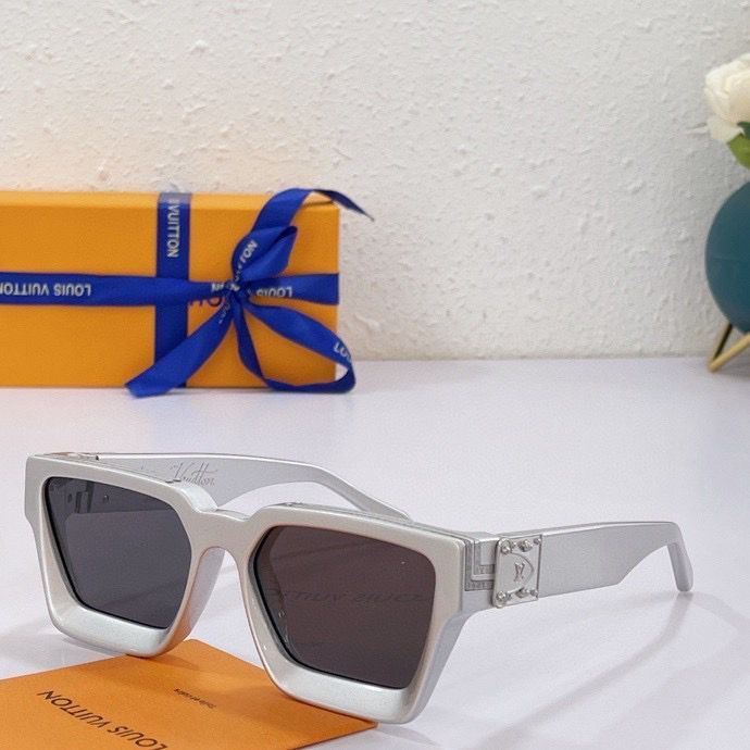 Annareps Great quality Top Quality L*ouis V*uitton Glasses Free shipping