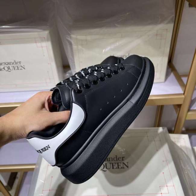 Annareps Great quality Men Women A*lexander M*cqueen Top Sneaker Free shipping
