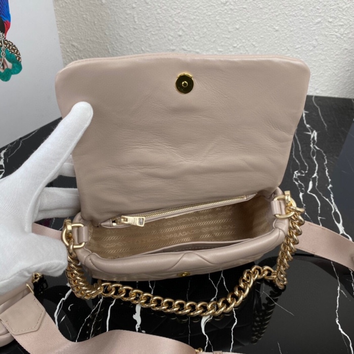 Annareps Great quality P*rada Top Bag 21*16*7cm Free shipping