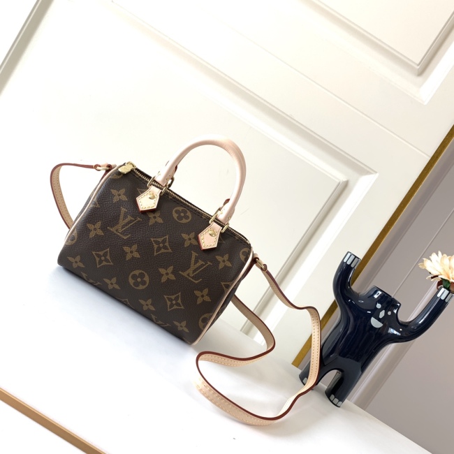 Annareps Great quality L*ouis V*uitton Bag Top Quality 16*11*9cm Free shipping