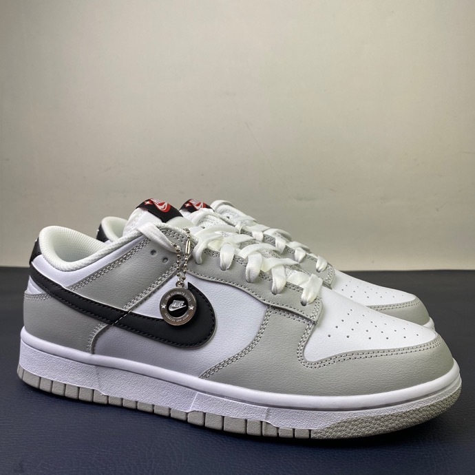 Free shipping from annareps Nike SB Dunk Low DR9654 001 Free shipping