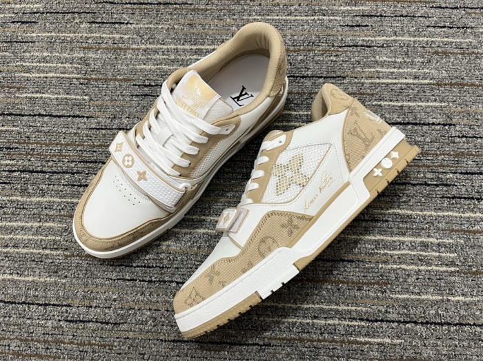 Annareps Great quality Men L*ouis V*uitton Top Sneakers Free shipping