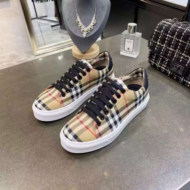 Annareps Great quality Men B*urberry Top Sneaker Free shipping