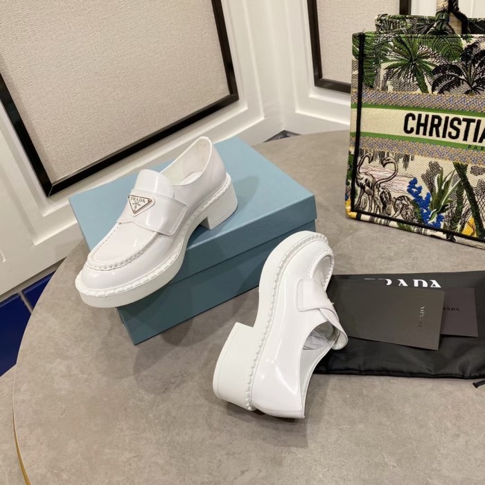 Annareps Great quality Women P*rada Top Sneaker Free shipping