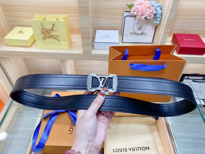 Annareps Great quality L*ouis V*uitton Belts Top Version Free shipping