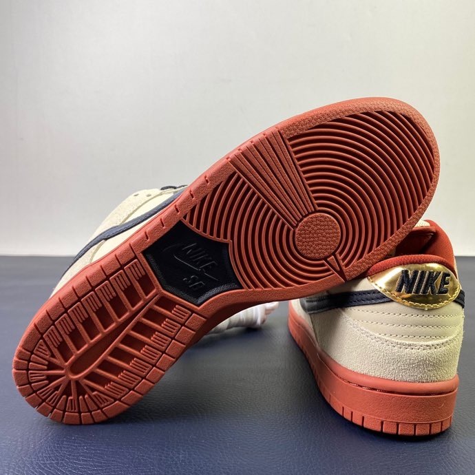 Free shipping from annareps Nike SB Dunk Low Free shipping