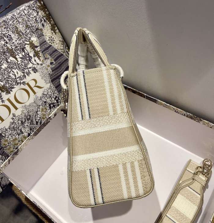 Annareps Great quality D*ior Top Bag 24*20*11cm Free shipping