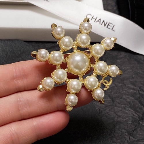 Women Brooch C*hanel ( annareps) Free shipping