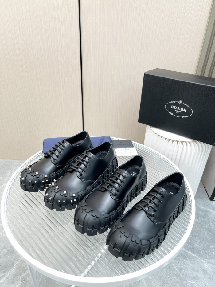 Men P*rada Top Sneaker （ annareps ） Free shipping