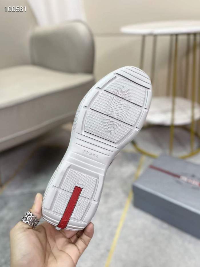 Men P*rada Top Sneaker （ annareps ） Free shipping