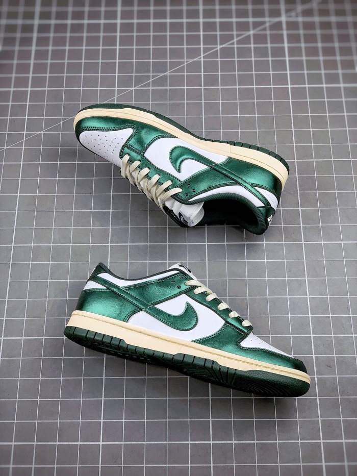 Free shipping from annareps NIKE dunk low vintage green Free shipping