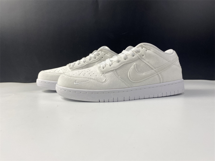 Free shipping from annareps DSM x Nike SB Dunk Low DH2686-100 Free shipping