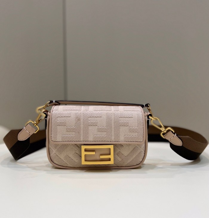 Annareps Great quality F*endi Bag Top Quality 19*11.5*4CM Free shipping