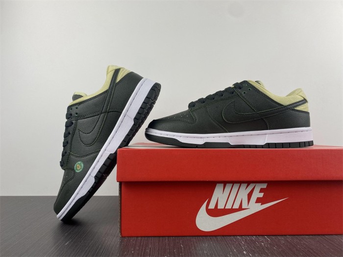 Free shipping from annareps Nike DUNK LOW LX DM7606 300 Free shipping