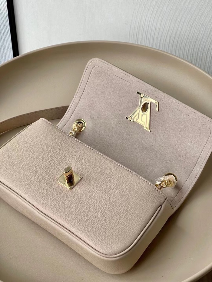 L*ouis V*uitton Top Bag (Annareps)