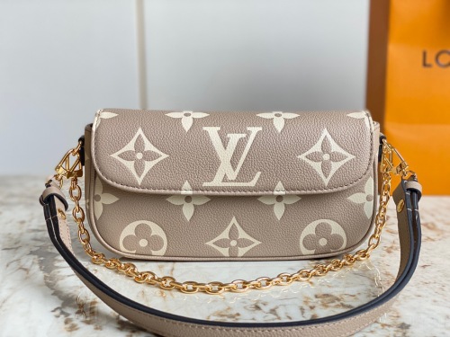 L*ouis V*uitton Top Bag (Annareps)