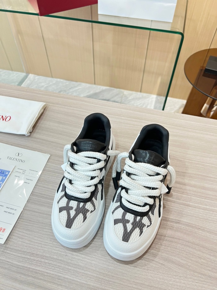 Women Men V*alentino Sneakers ( annareps)