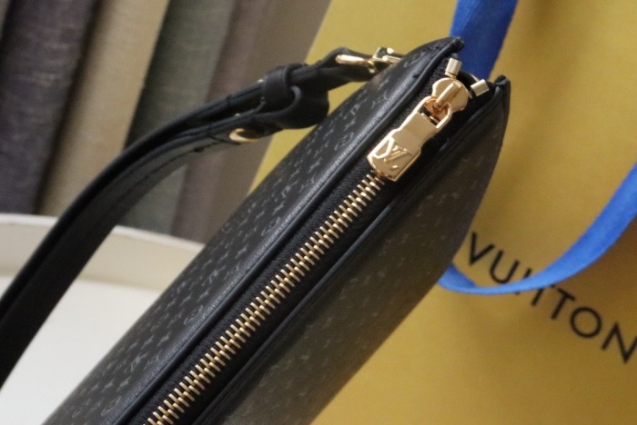 L*ouis V*uitton Top Bag (Annareps)