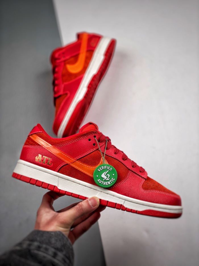 Nike SB Dunk Low (Annareps)
