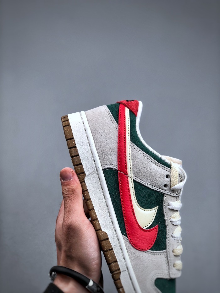 Nike SB Dunk Low (Annareps)