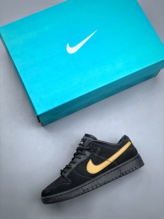Nike SB Dunk Low (Annareps)