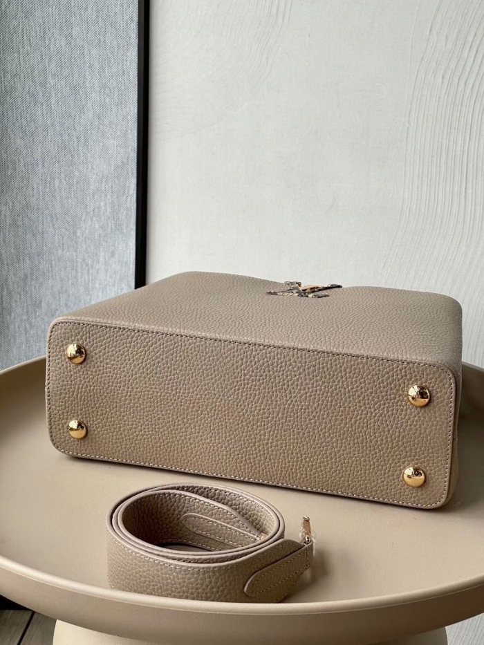 L*ouis V*uitton Top Bag (Annareps)