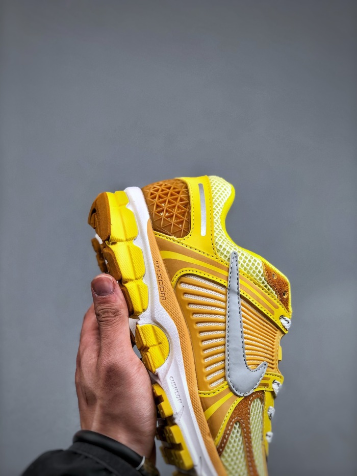 Nike Zoom Vomero 5 SP (Annareps)