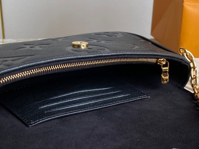 L*ouis V*uitton Top Bag (Annareps)